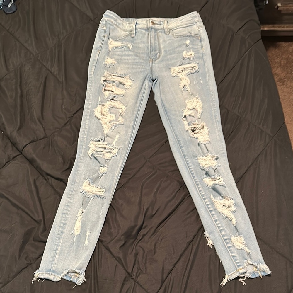 American Eagle Super Hi-Rise Ripped Jegging